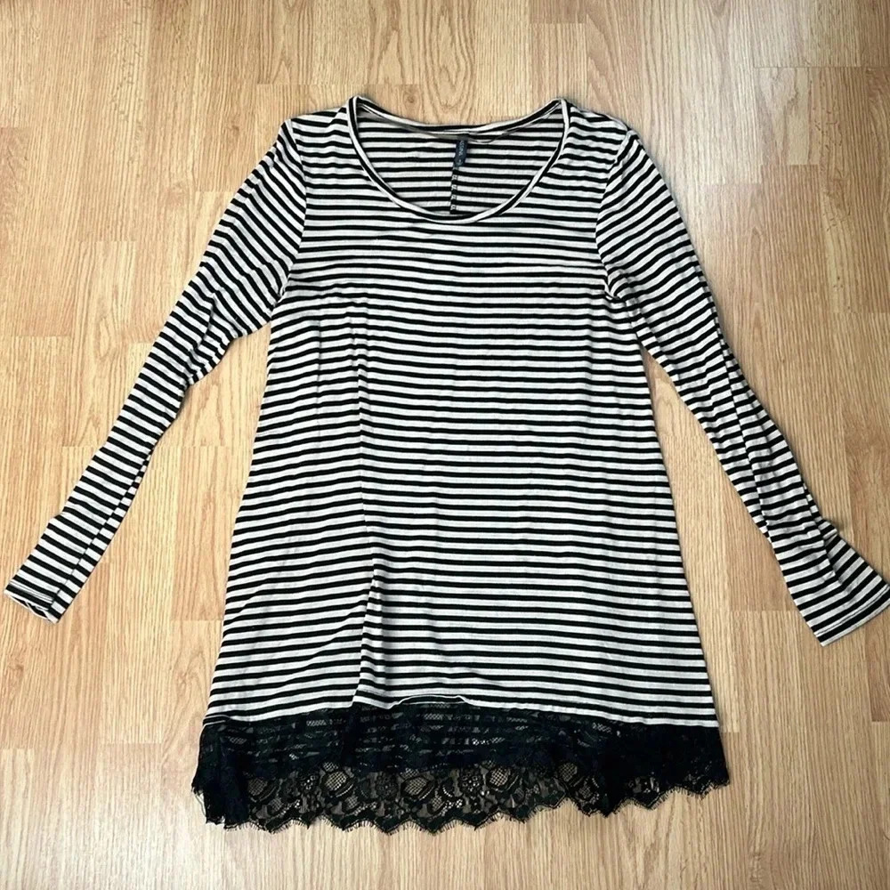 Massini Black and Cream Striped Tunic with Lace Detail | Lace | Stripes